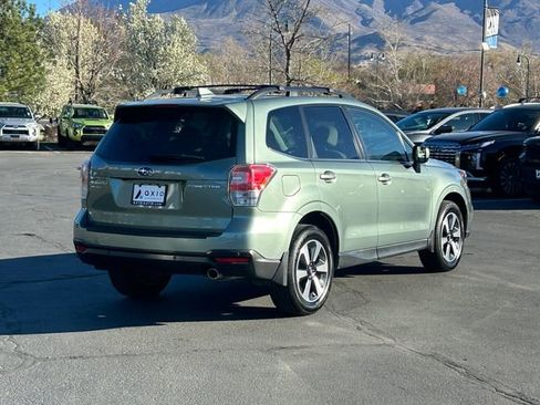 Used 2018 Subaru Forester 2.5i Limited AWD/4WD image 4