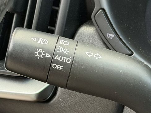 Used 2025 MAZDA CX-50 AWD 2.5 Hybrid w/ Premium Pkg image 24