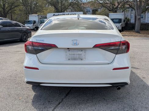 Used 2022 Honda Civic LX image 6