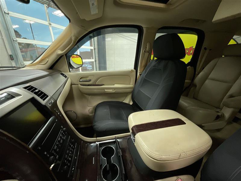 Used 2007 Cadillac Escalade AWD w/ Information Package image 13
