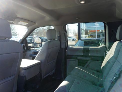 Used 2020 Ford F250 XLT w/ Snow Plow Prep Package image 11