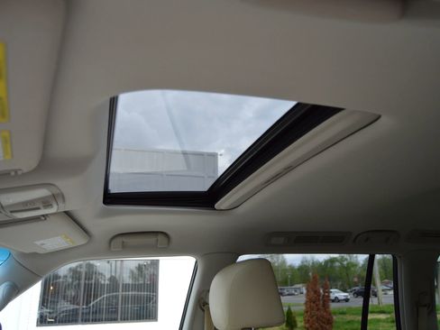 Used 2017 INFINITI QX80 2WD w/ Driver Assistance Package image 13