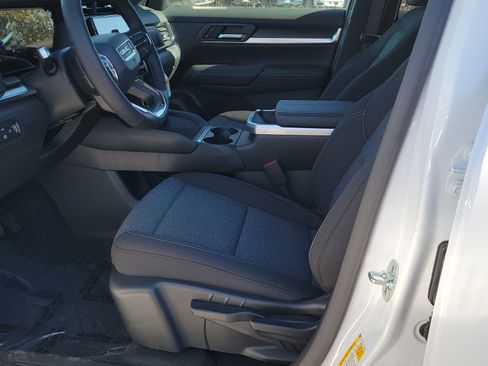 New 2026 GMC Terrain Elevation AWD/4WD image 6