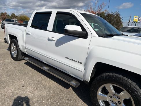 Used 2015 Chevrolet Silverado 1500 LT w/ LT Convenience Package image 10