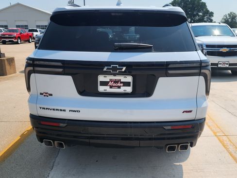 Used 2026 Chevrolet Traverse RS AWD/4WD image 5