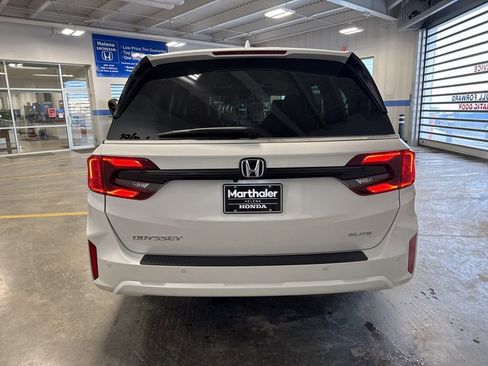New 2026 Honda Odyssey Elite image 6