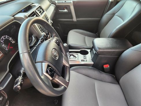 Used 2022 Toyota 4Runner SR5 Premium image 12