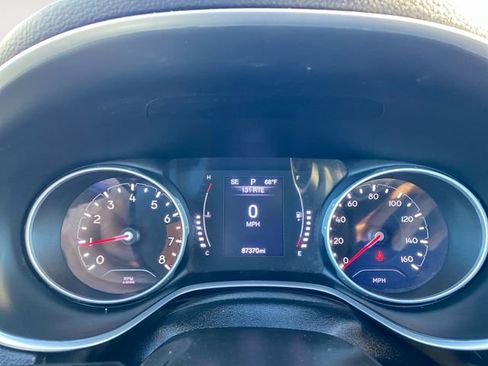 Used 2018 Jeep Compass Latitude w/ Cold Weather Group image 21