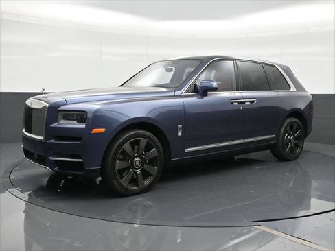 Certified 2019 Rolls-Royce Cullinan AWD/4WD image 1