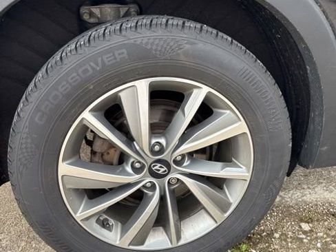 Used 2020 Hyundai Santa Fe SEL w/ Convenience Package AWD/4WD image 6