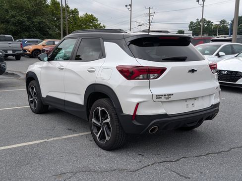 Used 2022 Chevrolet TrailBlazer RS AWD/4WD image 3