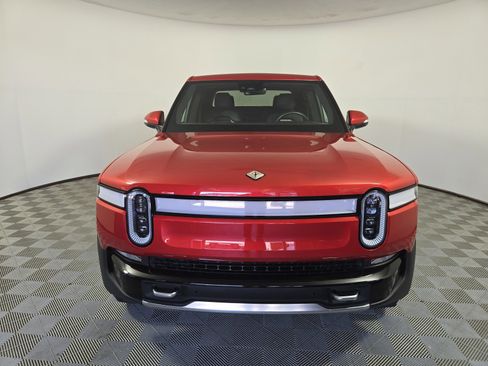 Used 2023 Rivian R1T Adventure image 8