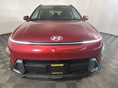 Certified 2025 Hyundai Kona SEL AWD/4WD image 7