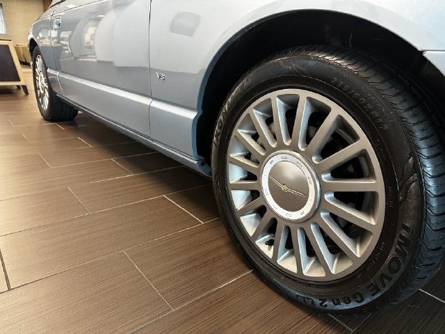Used 2004 Ford Thunderbird RWD image 11