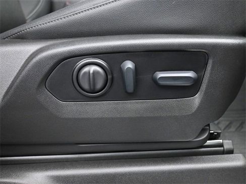 Used 2022 Chevrolet Silverado 2500 LTZ w/ LTZ Plus Package image 30