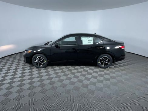 New 2025 Nissan Sentra SV image 5