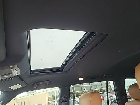 Used 2023 INFINITI QX80 Sensory w/ Cargo Package image 9