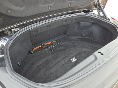Used 2010 Nissan 370Z Touring RWD image 19