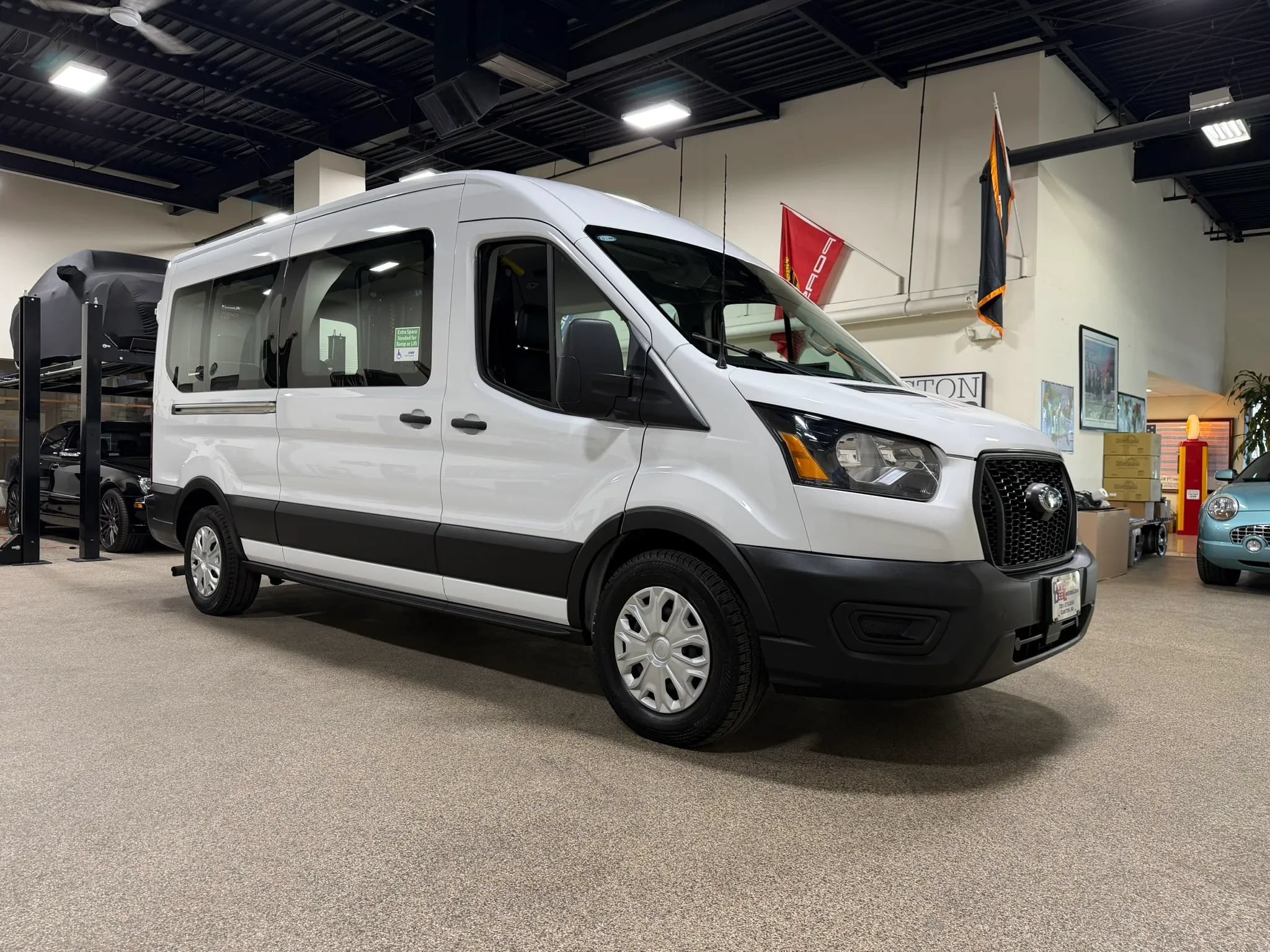 Used 2023 Ford Transit 350 XL RWD image 4