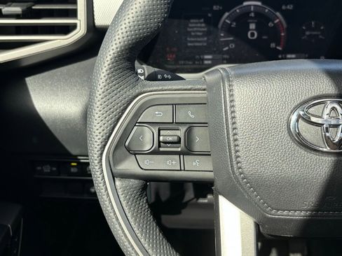 Used 2025 Toyota Tundra Limited image 17