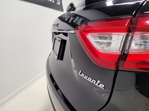 Used 2018 Maserati Levante GranSport image 81