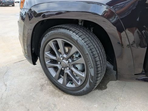 Used 2019 Jeep Grand Cherokee High Altitude RWD image 38