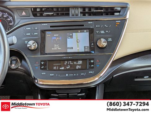 Certified 2017 Toyota Avalon XLE Premium image 32