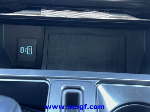 Used 2022 Ford F150 Platinum w/ Equipment Group 701A High image 12