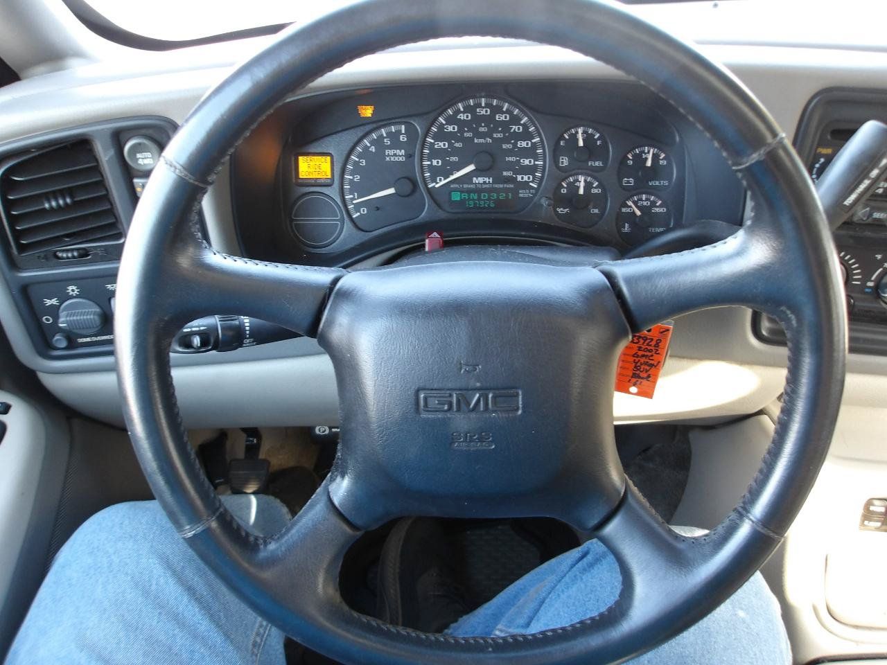 Used 2002 GMC Yukon XL SLT AWD/4WD image 16