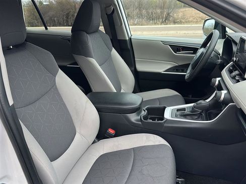 Certified 2025 Toyota RAV4 XLE image 24