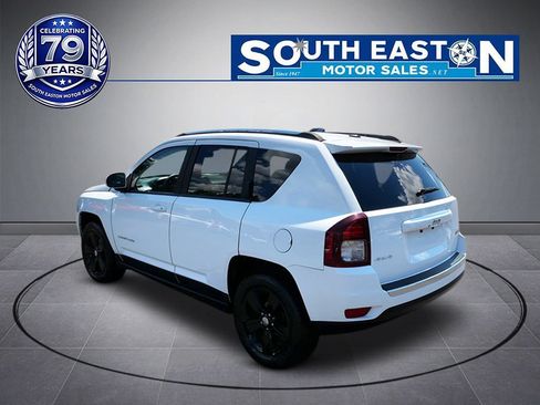 Used 2017 Jeep Compass High Altitude AWD/4WD image 5