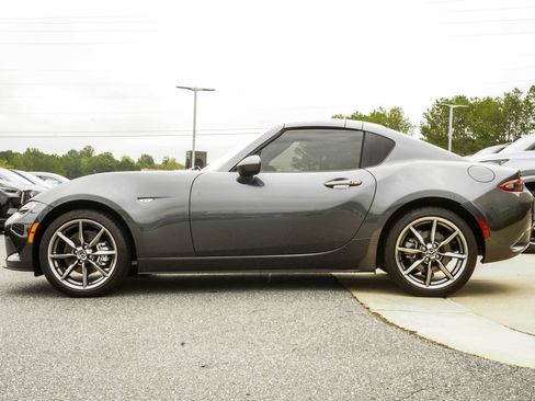 Used 2023 MAZDA MX-5 Miata Grand Touring w/ Weather Package RWD image 9