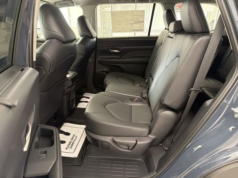 New 2026 Toyota Grand Highlander XLE AWD/4WD image 27
