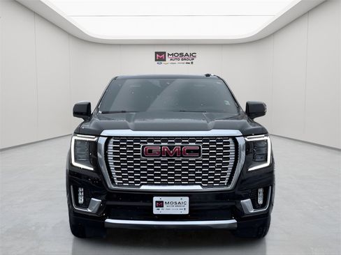Used 2024 GMC Yukon Denali image 2