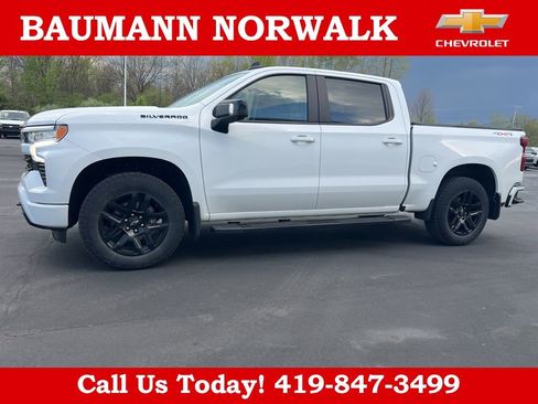 Used 2023 Chevrolet Silverado 1500 RST w/ Convenience Package II image 6