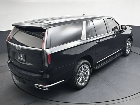 Used 2023 Cadillac Escalade ESV Premium Luxury w/ LPO, Radiant Package AWD/4WD image 24