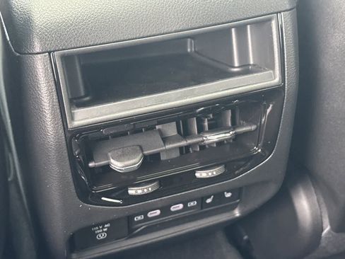 New 2026 Jeep Grand Cherokee Limited w/ Limited Altitude Package image 15