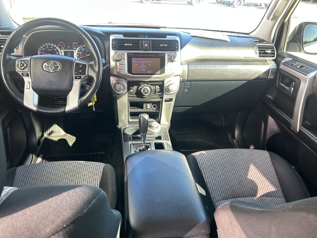Used 2016 Toyota 4Runner SR5 AWD/4WD image 12