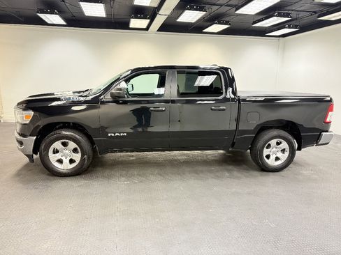 Used 2023 RAM 1500 Big Horn AWD/4WD image 2