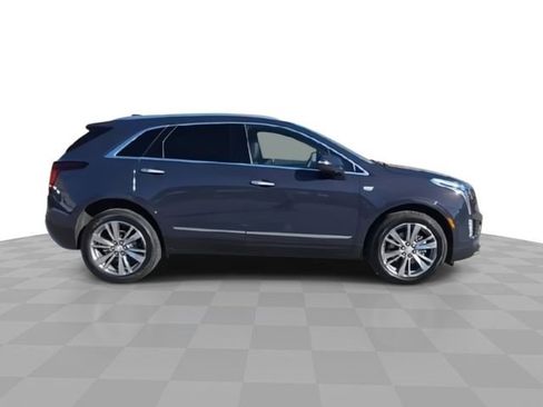 Certified 2025 Cadillac XT5 Premium Luxury image 9