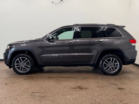 Used 2019 Jeep Grand Cherokee Limited AWD/4WD image 2