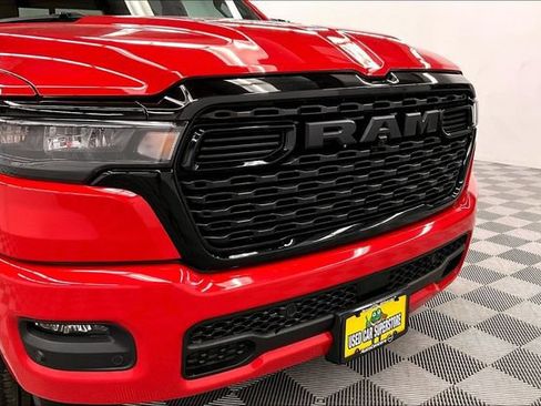 Used 2025 RAM 1500 Big Horn AWD/4WD image 35