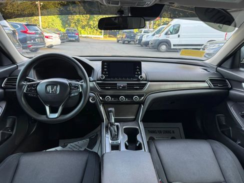 Used 2019 Honda Accord LX image 13