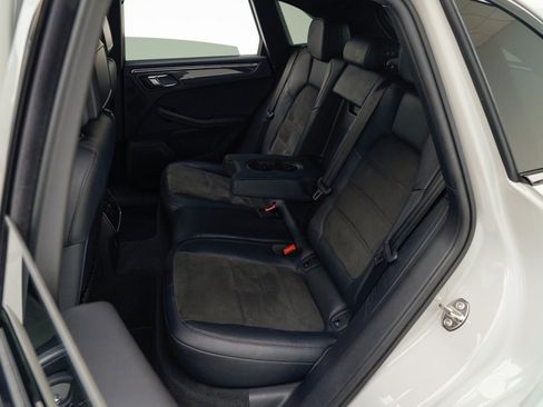 Used 2023 Porsche Macan GTS image 31