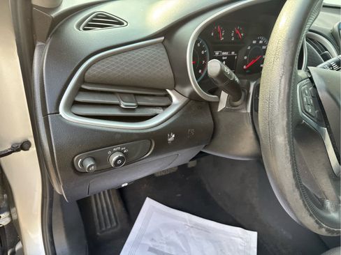 Used 2022 Chevrolet Malibu LT image 22