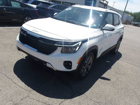Certified 2024 Kia Seltos S AWD/4WD image 3