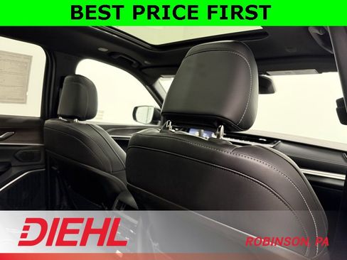 New 2026 Jeep Grand Cherokee Limited image 13