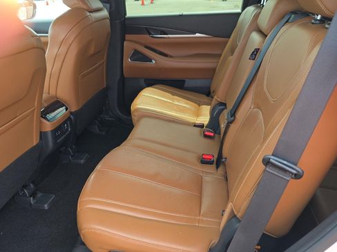 Certified 2023 INFINITI QX60 Sensory w/ Vision Package FWD image 9