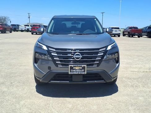 Used 2026 Nissan Rogue SV w/ Cold Weather Package AWD/4WD image 2