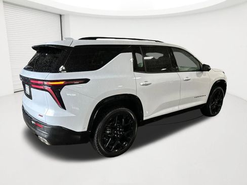Certified 2026 Chevrolet Traverse RS AWD/4WD image 5